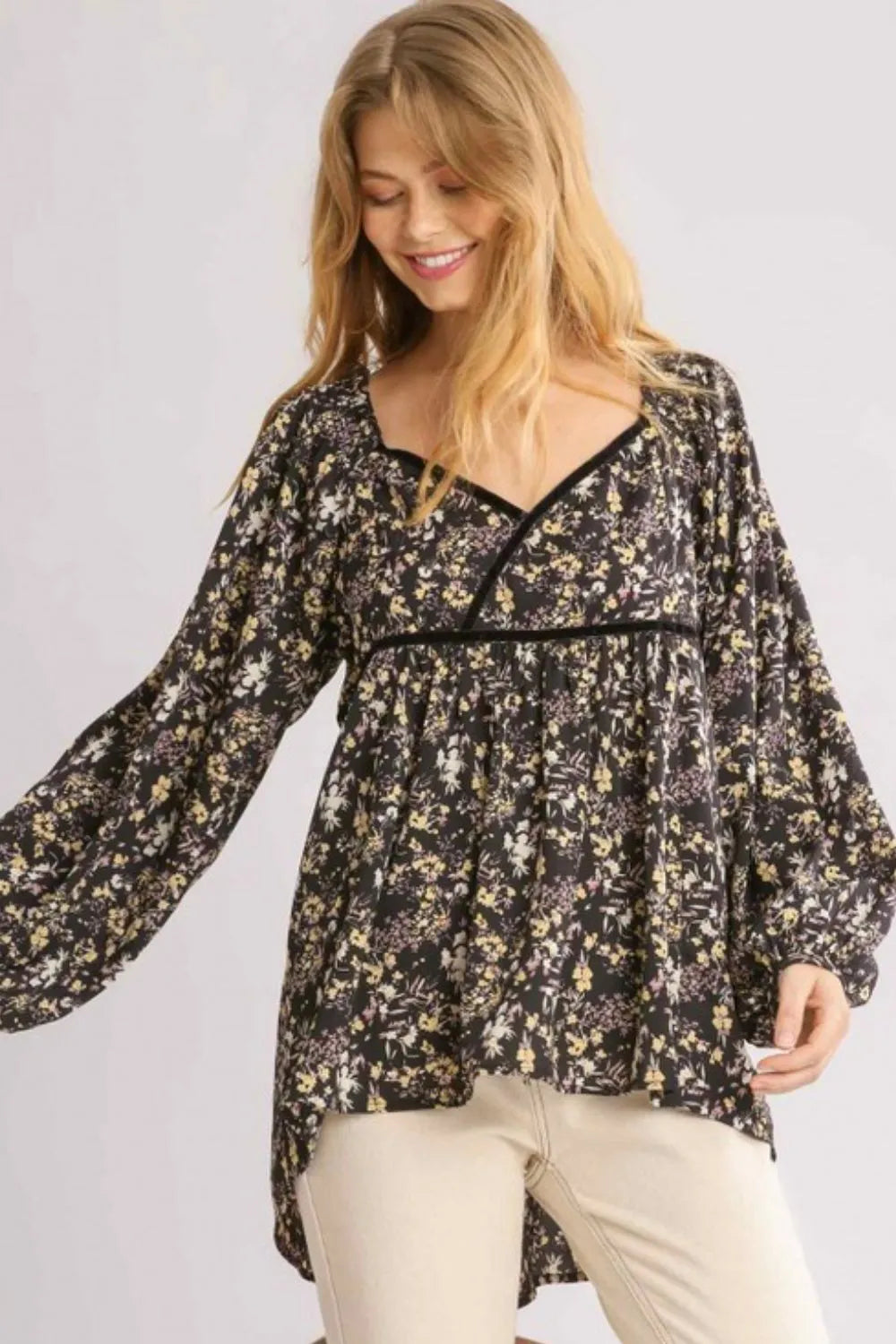 Women's Floral Velvet-Trim Balloon Sleeve Top