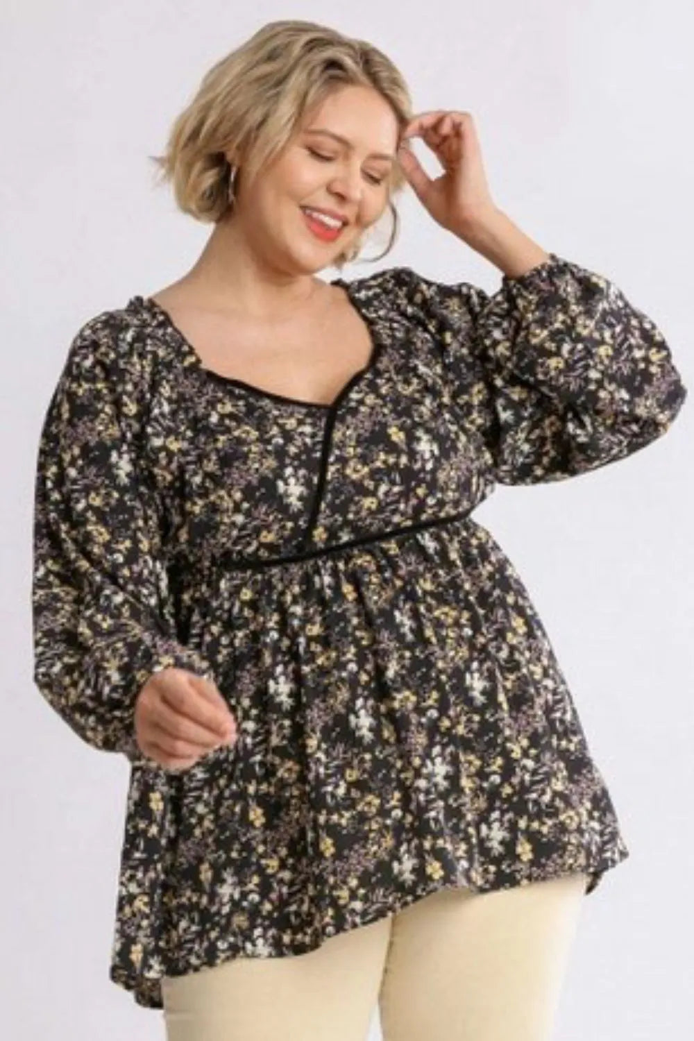 Women's Floral Velvet-Trim Balloon Sleeve Top