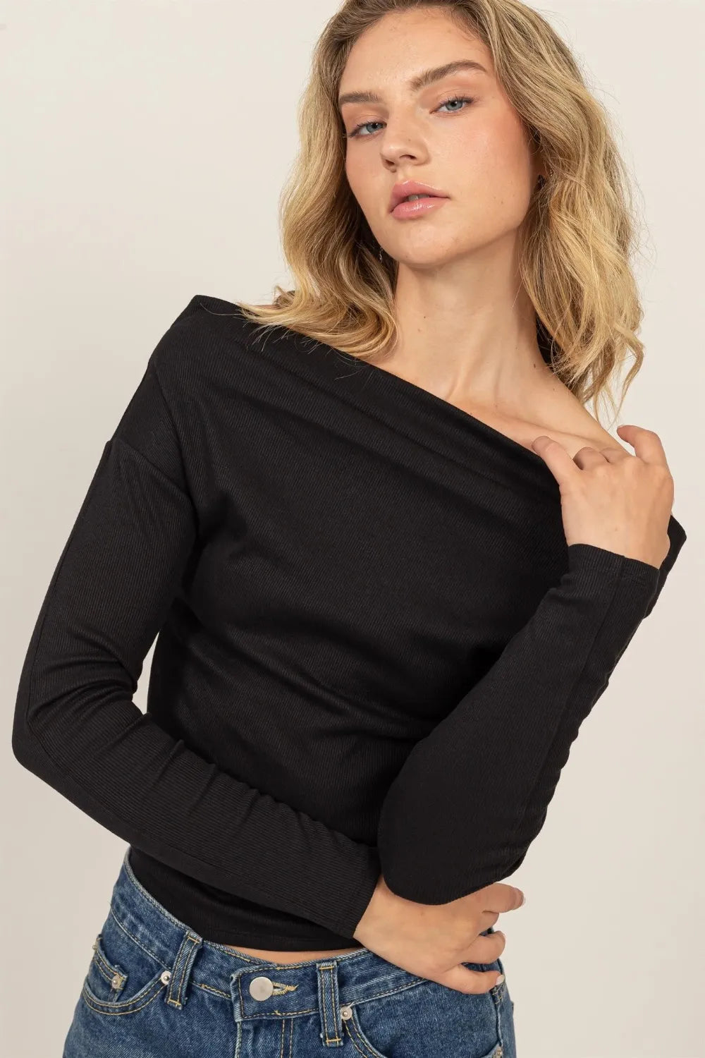 Women's Off-Shoulder Ribbed Knit Top