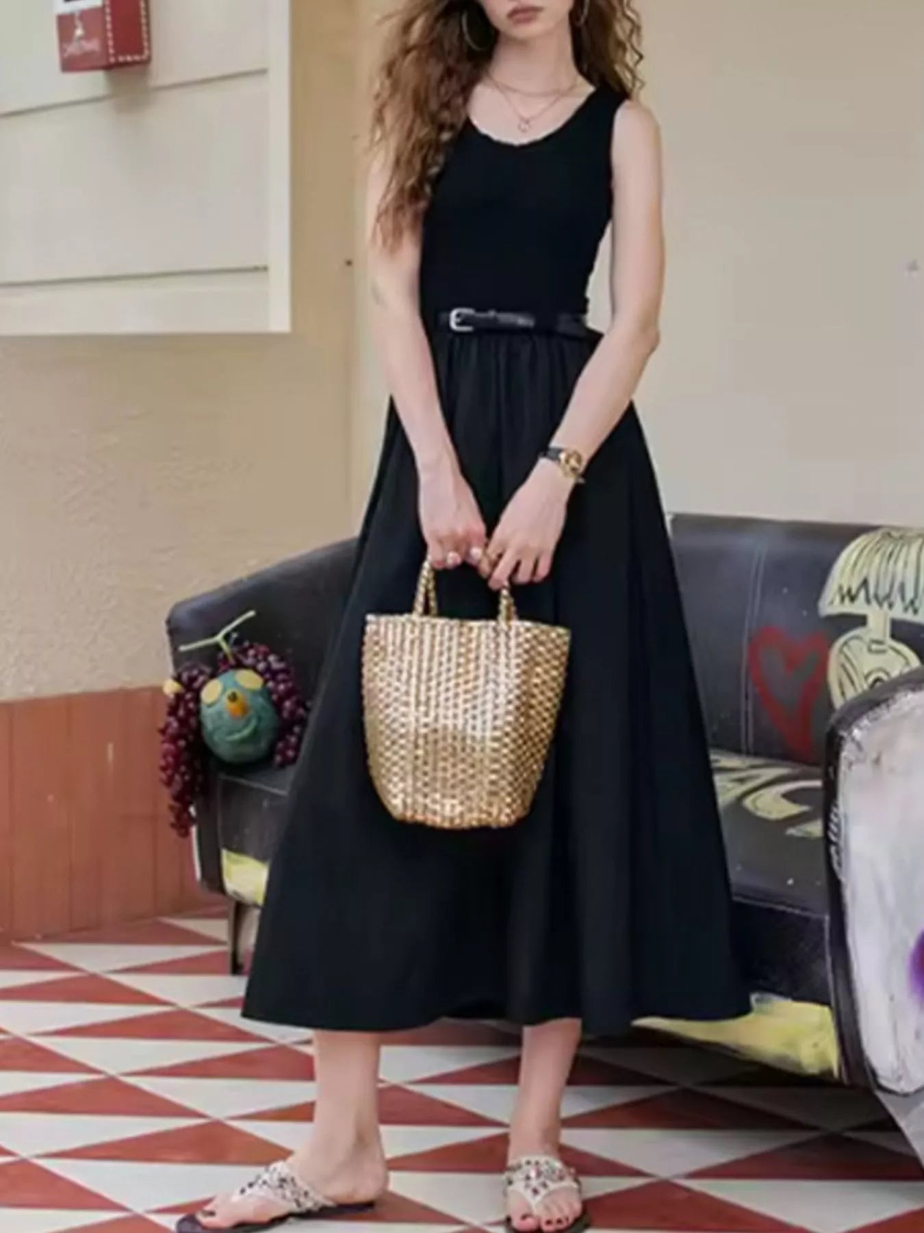 Women's Round-Neck Sleeveless Midi Dress
