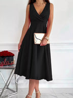 Sleeveless A-Line Midi Dress detail view 02 - Vellaya Lane