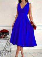 Sleeveless A-Line Midi Dress detail view 04 - Vellaya Lane