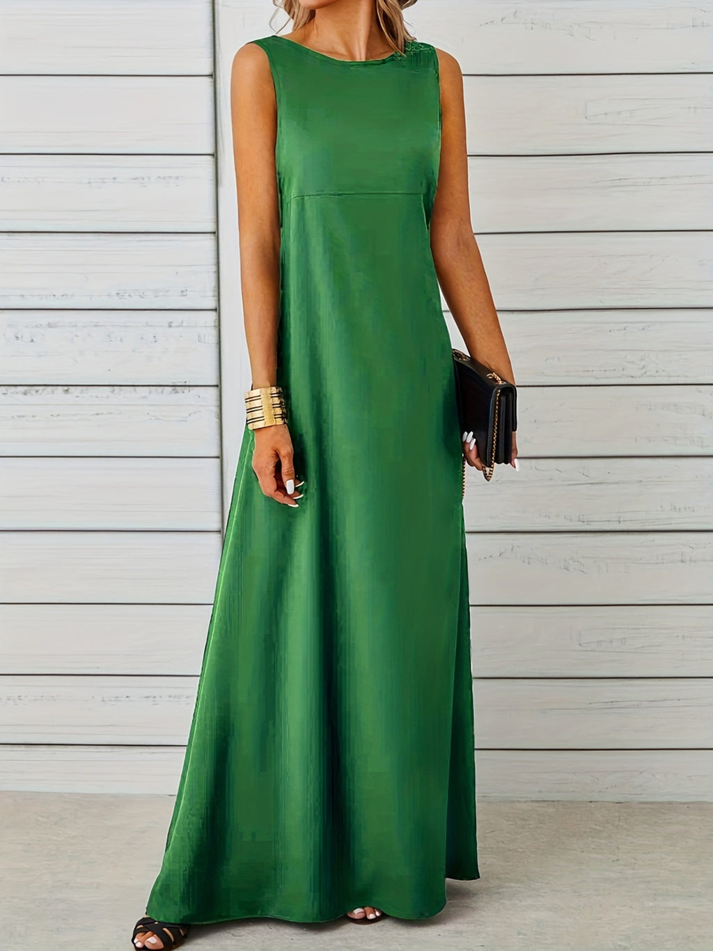Sleeveless Flowy Maxi Dress detail view 17 - Vellaya Lane