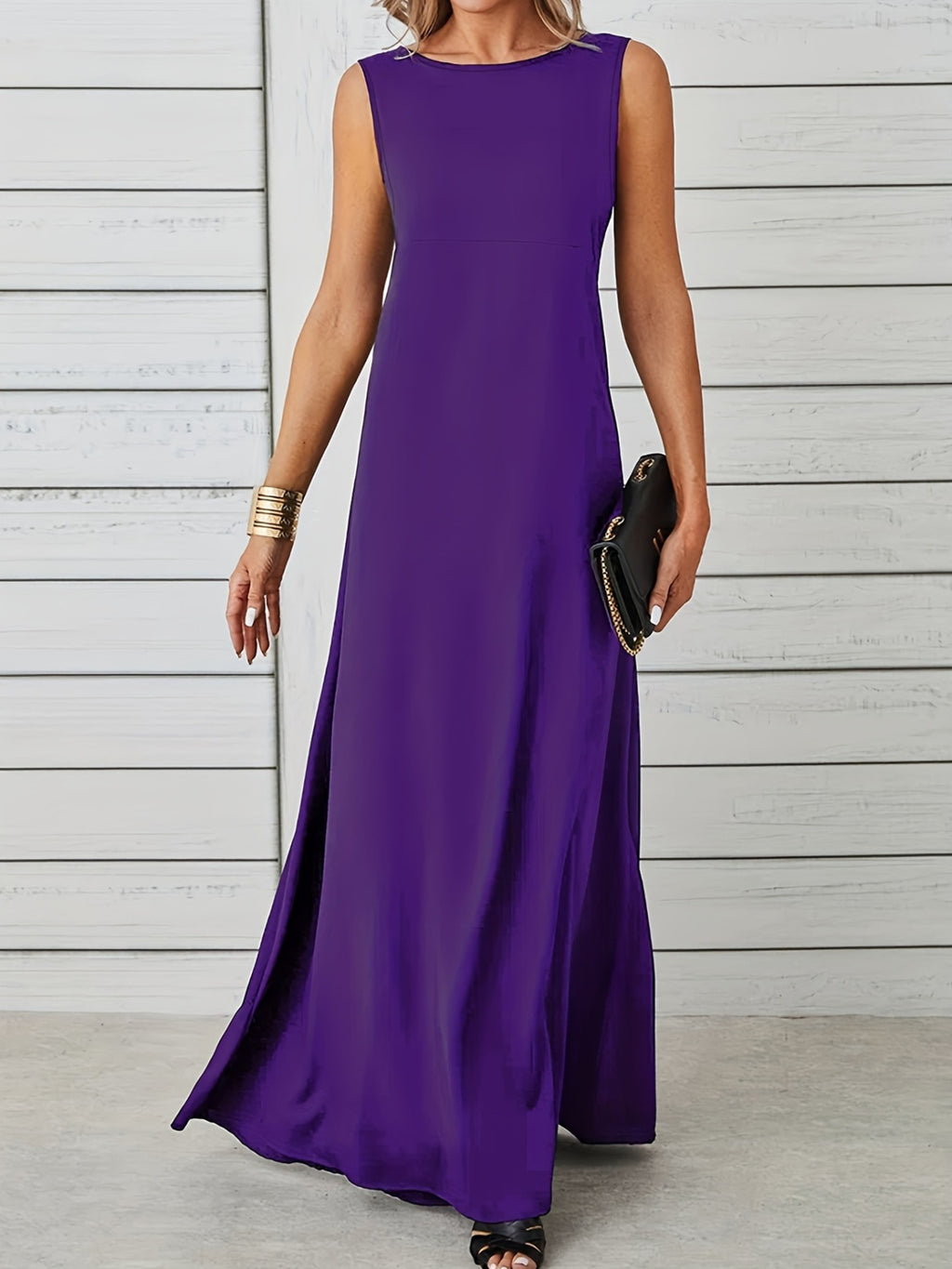 Sleeveless Flowy Maxi Dress detail view 24 - Vellaya Lane