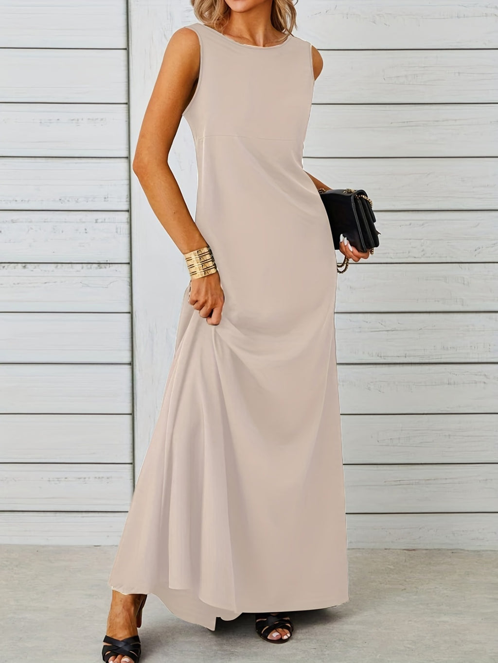 Sleeveless Flowy Maxi Dress detail view 31 - Vellaya Lane