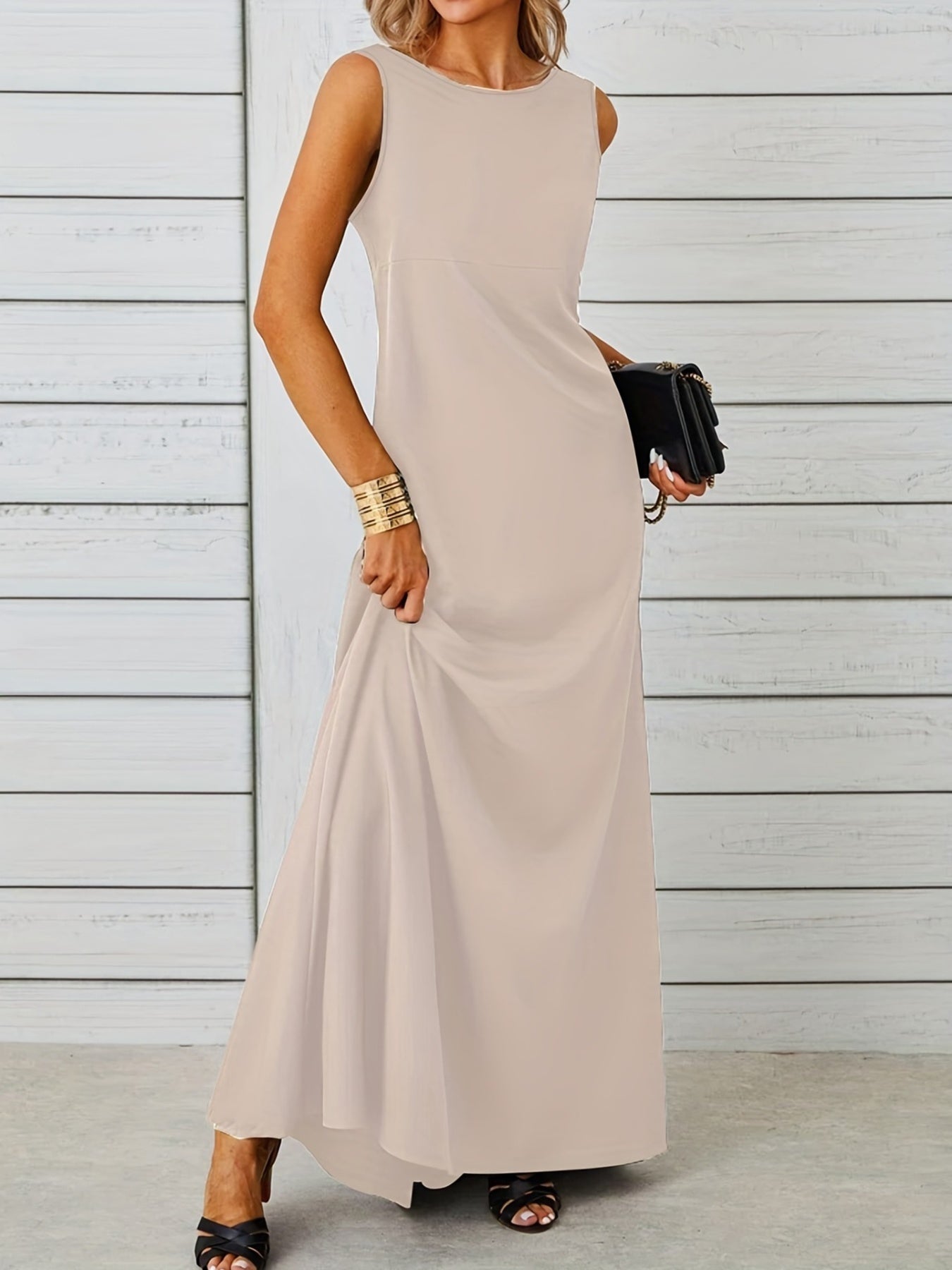 Sleeveless Flowy Maxi Dress detail view 31 - Vellaya Lane